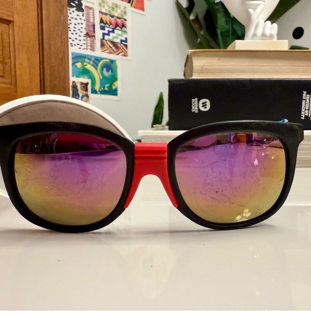 Rad True Vintage 1980s Deadstock Red Gradient Unisex Lens Sunglasses